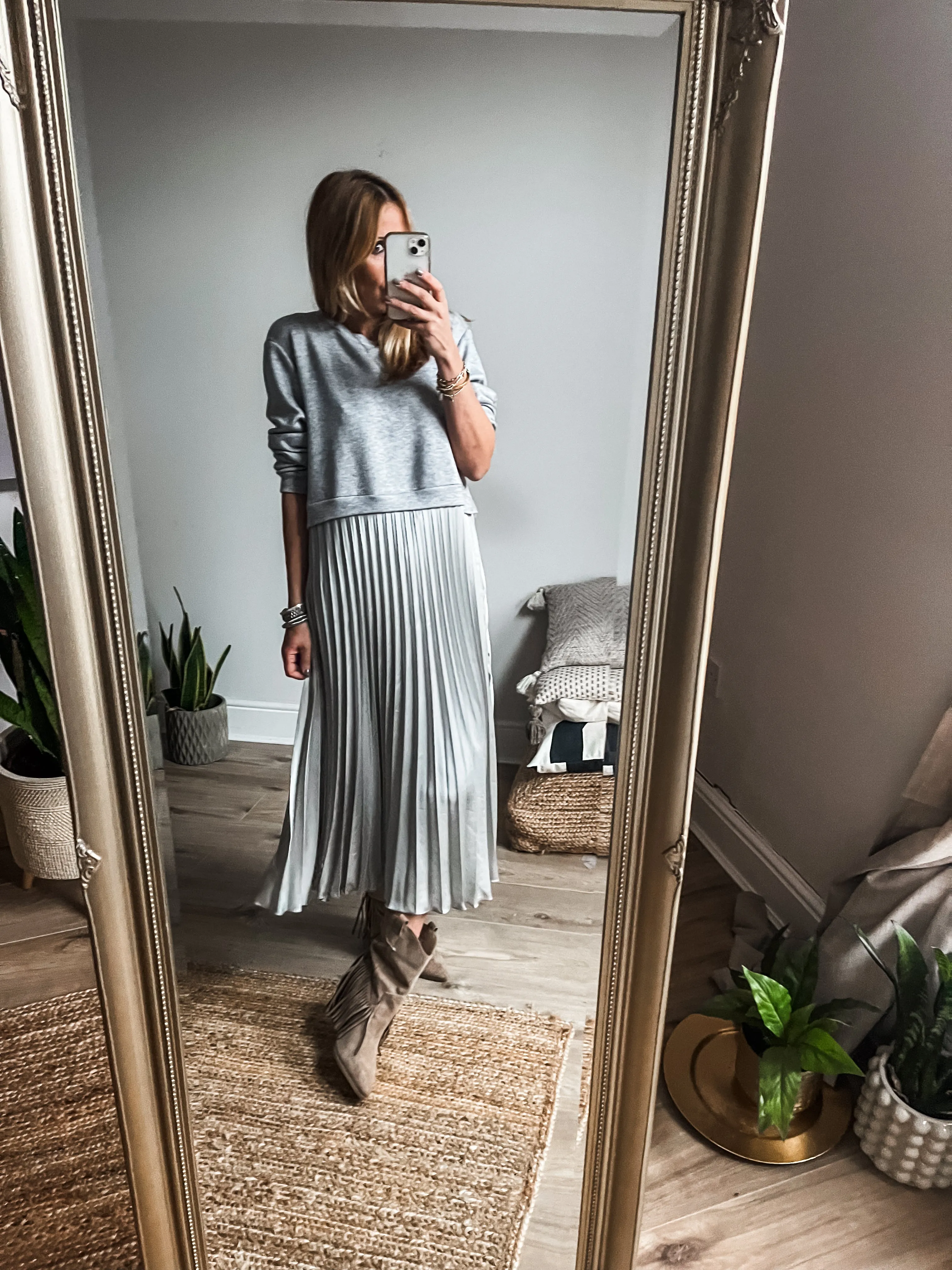 2-in-1 Jumper Pleated Midi Dress