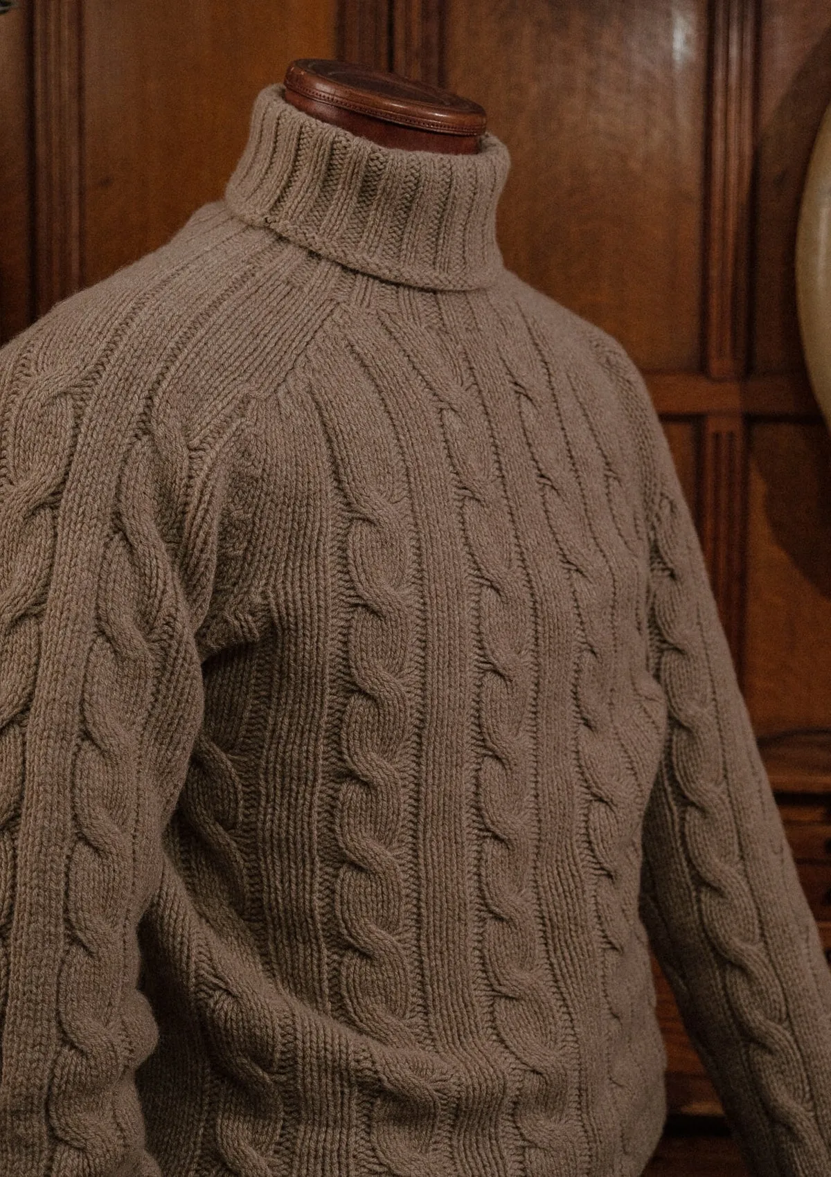 Anderson Cable Knit Super-soft Lambswool Sweater - Biscuit