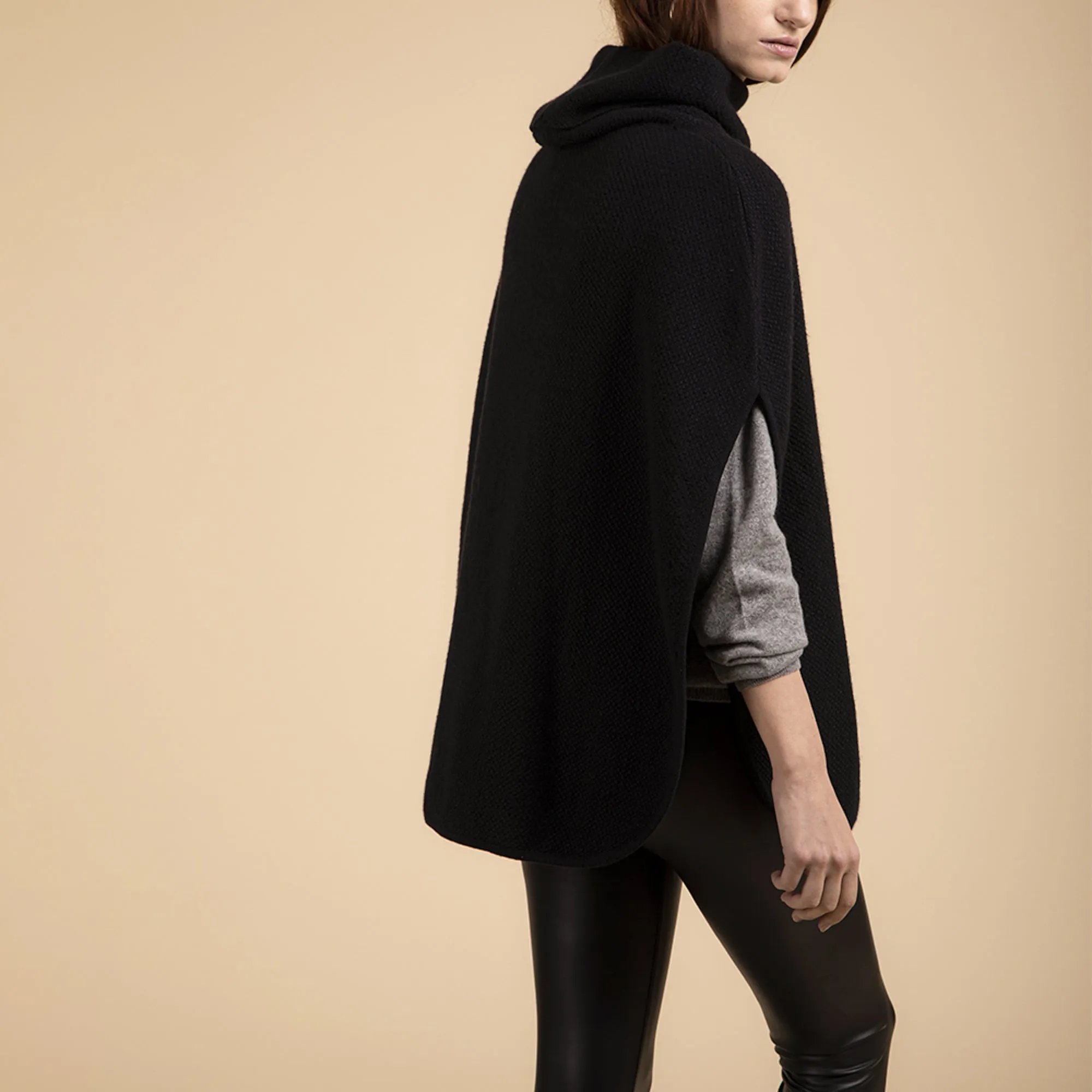 Black cashmere poncho Woman