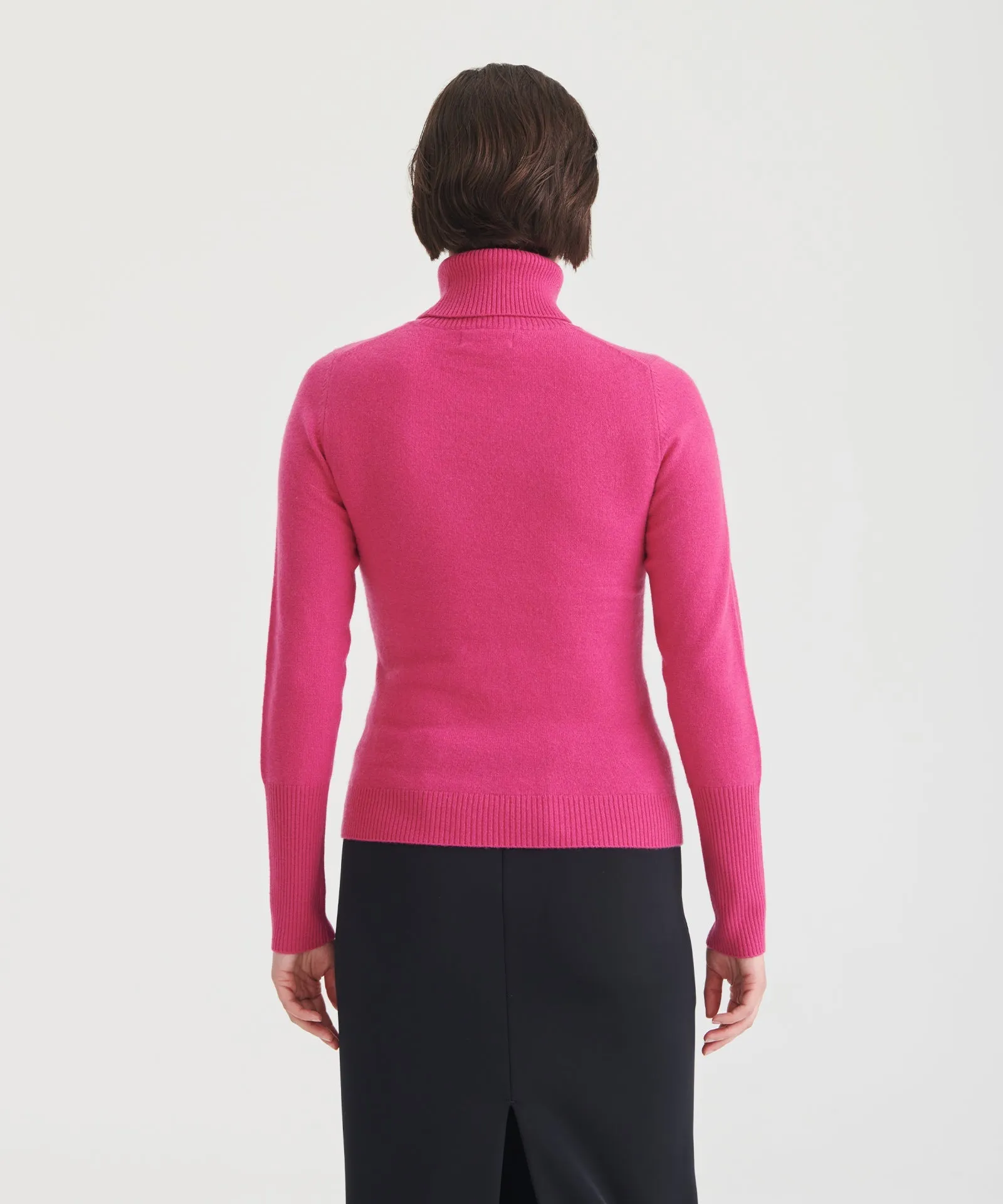 Signature Cashmere Classic Turtleneck