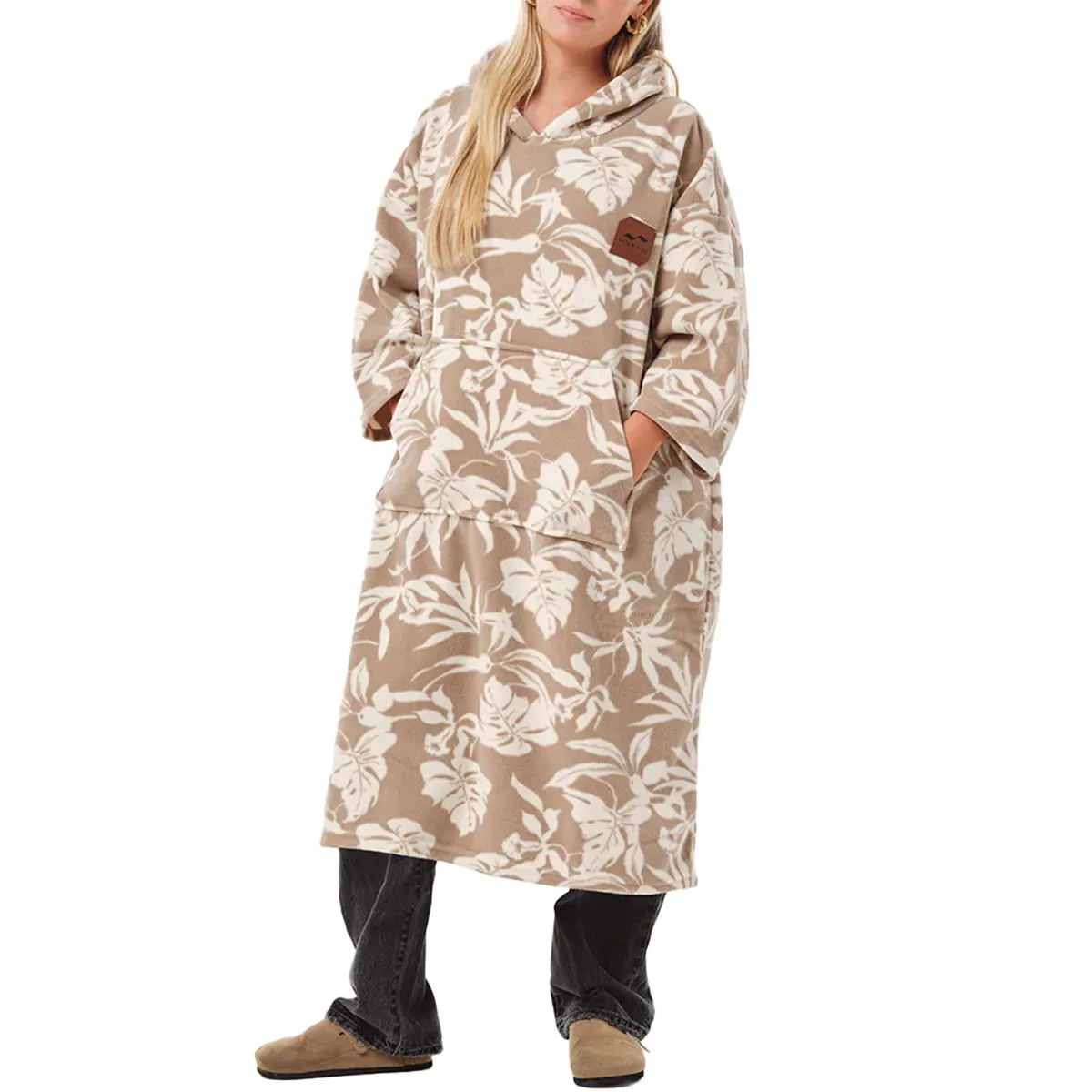 Slowtide Hauke Chilling Fleece Hooded Changing Poncho