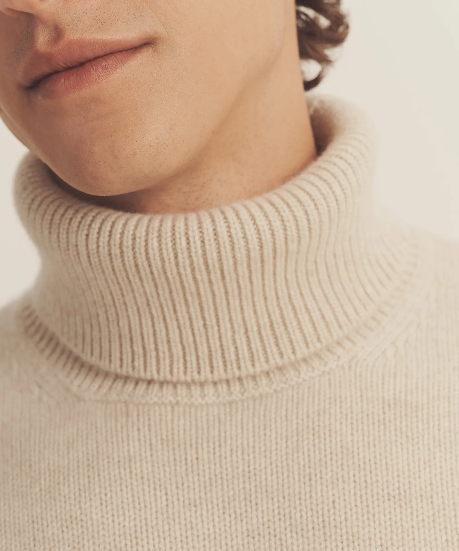 Super Luxe Cashmere Turtleneck